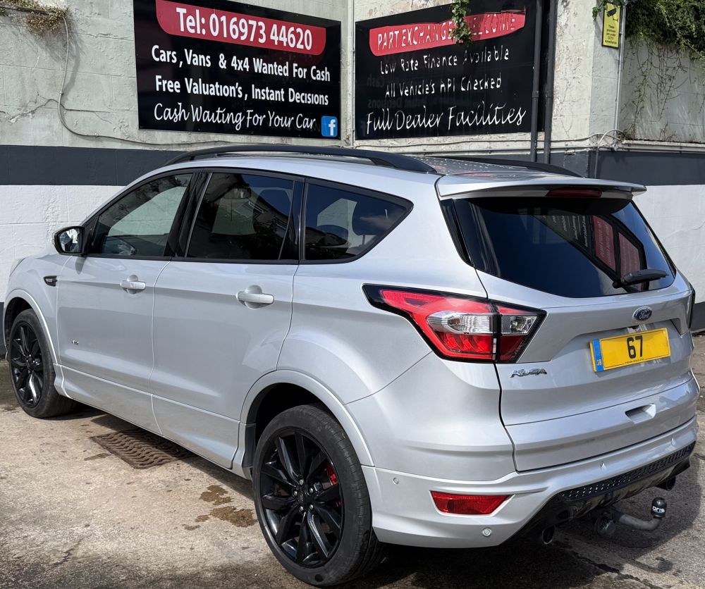 FORD KUGA