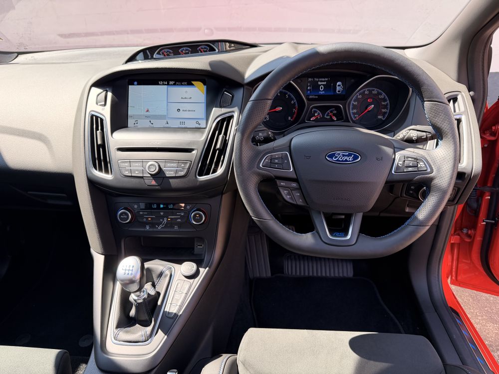 FORD FOCUS