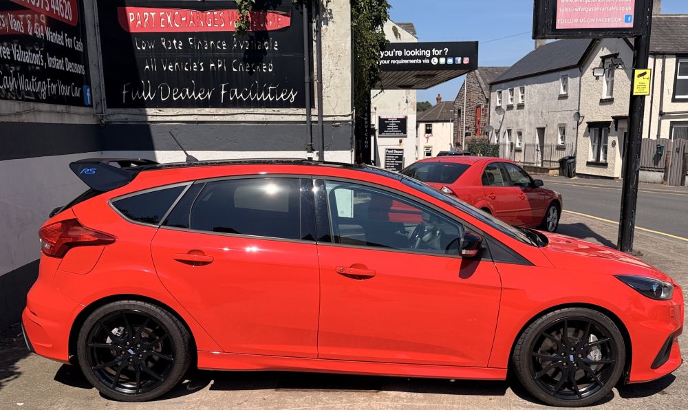 FORD FOCUS