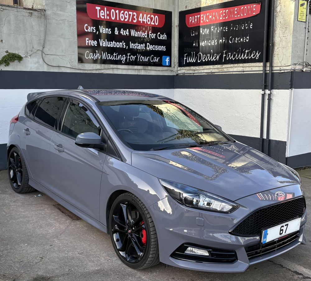 FORD FOCUS